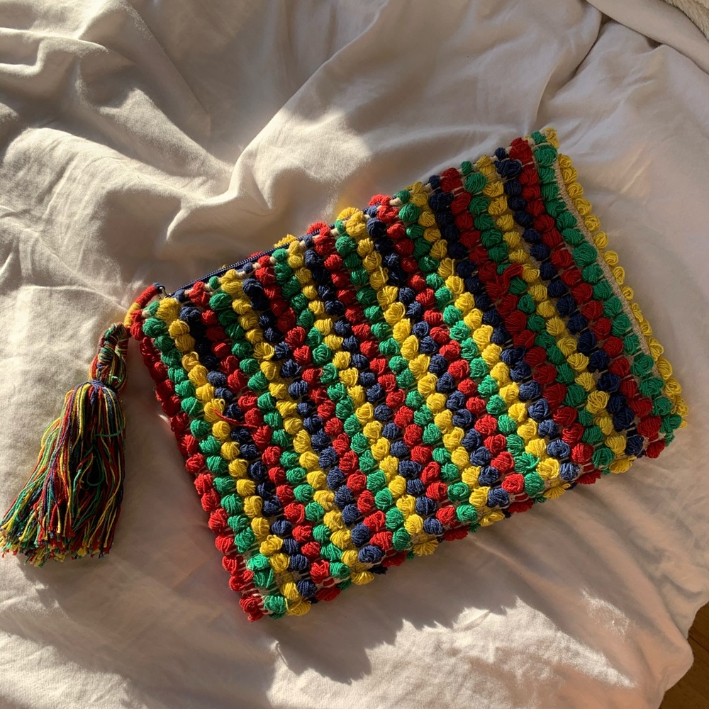 Multicolor clutch